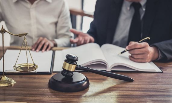 SOLICITORS 570x340